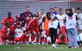 RB Leipzig: Leipzig-Boss Schäfer spricht über neuen Diomande-Vertrag