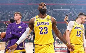 Noite de NBA tem show de brasileiro, cotovelada e possível adeus de LeBron em Cleveland