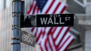 Wall Street ticks lower as markets monitor Hormuz situation