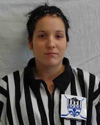 Stéphanie Gagnon. Photo: http://www.sk-hockey.com/. Tout comme les trois autres officiels nommés par la IIHF, la juge de lignes de Princeville est issue du ... - stephanie_gagnon