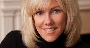 Rielle Hunter has issued a public apology for her affair with former Democratic presidential candidate John Edwards. “I behaved badly. - 120618_rielle_hunter_605_ap