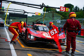 アストンマーティンがタンブレロで大クラッシュ。フェラーリ499P勢がトップ3独占／WECプロローグ セッション1