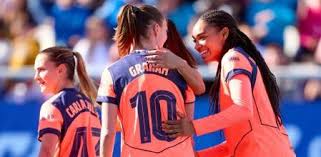 El Barça gana al Alhama con rotaciones y bochorno arbitral