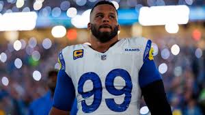 Aaron Donald to continue workouts with Rams as decision looms