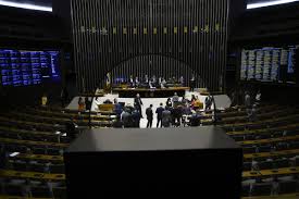 Agenda de política: Câmara vota PEC sobre fim da escala 6x1 nesta semana