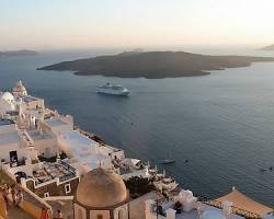 Immagine di Caldera view from Fira, Santorini