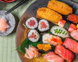 Gambar Sushi in Tokyo