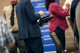 US Job Growth Marked Down 79,000 in Preliminary Estimate