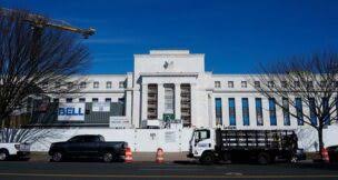 Fed officials weigh Treasury debt moves ahead of rate decision