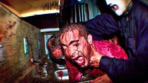 Résultat de recherche d'images pour "creepy houses haunted"