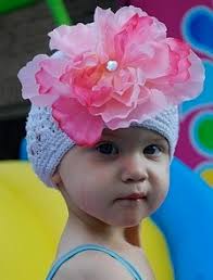 Condolence to the family left behind by the 2-year-old Layla Grace. Layla Grace has lost her battle to Neuroblastoma – a type of cancer. - layla_grace
