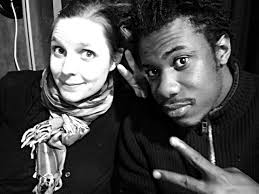 ​Adama DIOP, comédien, percussionniste, chanteur sénégalais et Anne GUINOT, accordéoniste chromatique française fondent en 2005Sons Libres. - sonslibres201209_2_jpg_640x860_q85
