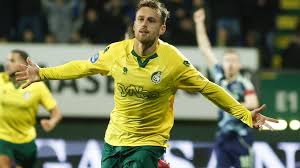 Sierhuis zet Fortuna vroeg op 1-0 tegen Ajax • Weghorst naar de kant met bebloede enkel