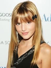 Here&#39;s Bella Thorne in 2009 with her natural blonde hair. - bella-thorne-blonde-hair-color