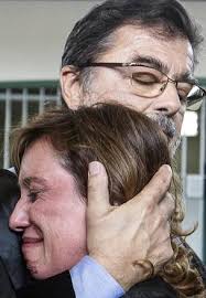 FOTO: lacrime di Ilaria, gioia imputati assolti - Photostory Primopiano - ANSA.it - 521bd2e3e911ec09fc9df2c07feb6ca6