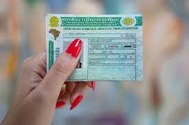 Detran-GO divulga lista de CNHs suspensas; veja como consultar e o que fazer