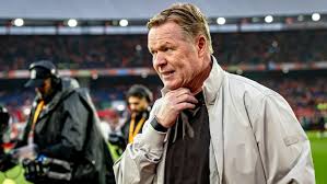 Ronald Koeman solo hace un cambio en la selección holandesa