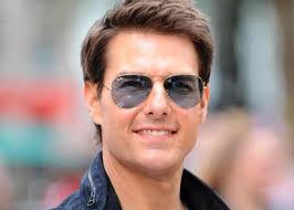 Tom Cruise is not ready for new romance. Tom Cruise has enjoyed a series of late nights out in London recently but pals insist he is not ready for a new ... - tom-cruise-chicken-big