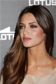 Resultado de imagen de FAMOSAS OJOS gris