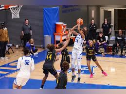 Women's basketball survives double overtime thriller against ECU