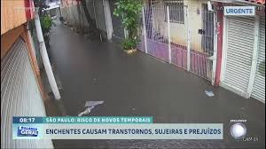Chuvas causam prejuízos para moradores do centro de São Paulo