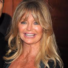 These 3 Haircuts Are 'Instant Face Lifts,' According To Experts - SHEfinds