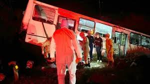 Acidente na BR-163 deixa 38 feridos e motorista foge