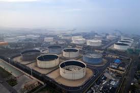 China en la cuerda floja: la crisis del petróleo y su impacto en la diplomacia global