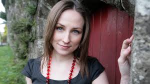 Julie Fowlis backdrop wallpaper - download