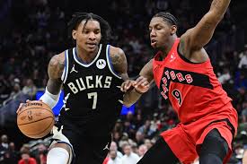 Bucks recebem o Heat em ascensão em confronto crucial na disputa por uma vaga nos playoffs do Leste.