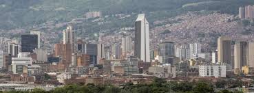 ¡Abrígate, Medellín! Ola de Frío Azota la Ciudad: Causas y Recomendaciones