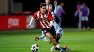 Bosz wijzigt volledige voorhoede bij PSV: Mijnans en Bouhamdi in de basis
