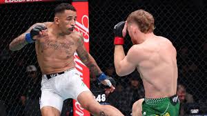 Carlos Prates nocauteia ex-campeão e garante vaga no UFC Austrália