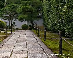 Paths in Japanese garden