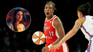 WNBA十年恩怨终爆发：Chelsea Gray用12年打破Caitlin Clark三年创下的纪录，谁才是真正的历史级巨星？