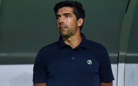 Abel altera escalação do Palmeiras para duelo contra o Cruzeiro