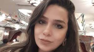 احتضنت أطفالها وماتت.. الزلزال ينهي حياة مصرية بالسكتة القلبية