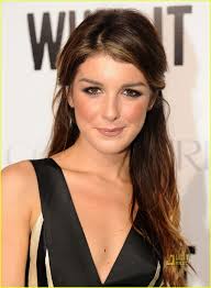 Shenae Grimes spielt <b>Annie Wilson</b>. Tristan Wilds spielt Dixon Wilson. - shenae-grimes-whip-it-02