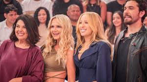 Em Família com Eliana recebe Mari Fernandez, Gustavo Mioto e Fabiana Karla (26/04)