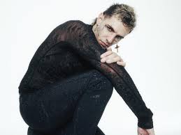 Achille Lauro: un anno ricco di progetti, dalla musica al sociale