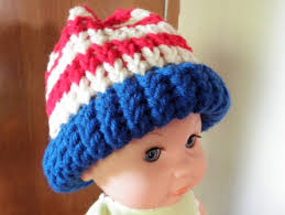 ... from Michael Sellick. You will find a complete video tutorial to help you follow this loom knitting pattern, as well as bonus videos to embellish your ... - American-Flag-Hat-Version1