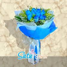 Image result for karangan bunga mawar biru