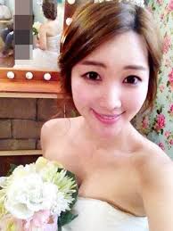 After 3 years of a relationship, Joo Ah-min is getting married to a Korean-American in June at the Beyond Museum. The two are currently in Bali on a wedding ... - photo304444