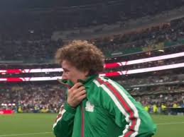 (VIDEO) Las lágrimas de Memo Ochoa tras la eliminación de México del Mundial