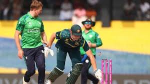 T20 World Cup: Australia lose Travis Head in second over against Ireland - radio, clips & text