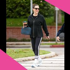 Jennifer Garner Reveals Favorite Brooks Sneakers, Declares 