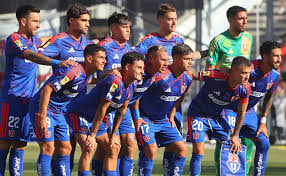 “Bordea lo ordinario”: El jugador más criticado de la U tras el primer tiempo ante Colo Colo