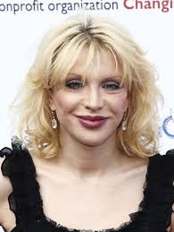 Singer Courtney Love arrives at Chrysalis&#39; 5th Annual Butterfly Ball at the home of Fred and Carla Sands on June 10, 2006 in Los Angeles, California. - Chrysalis%2B5th%2BAnnual%2BButterfly%2BBall%2BRkbVVw2WTtgl