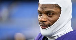 Lamar Jackson's Mother 'Cussed Him Out' Over On-Field Performance