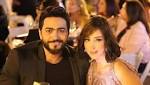 تسريب صورة لتامر حسني وزوجته